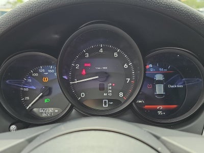 2023 Porsche Macan Base