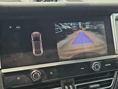 2023 Porsche Macan Base