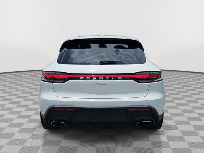 2023 Porsche Macan Base