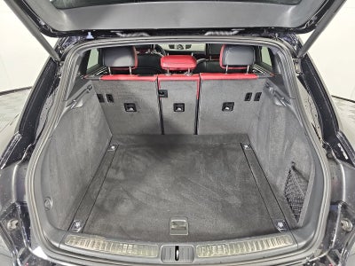 2023 Porsche Macan T