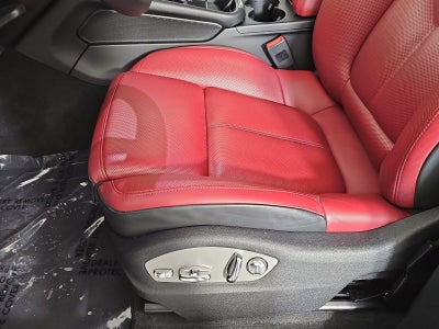 2023 Porsche Macan T