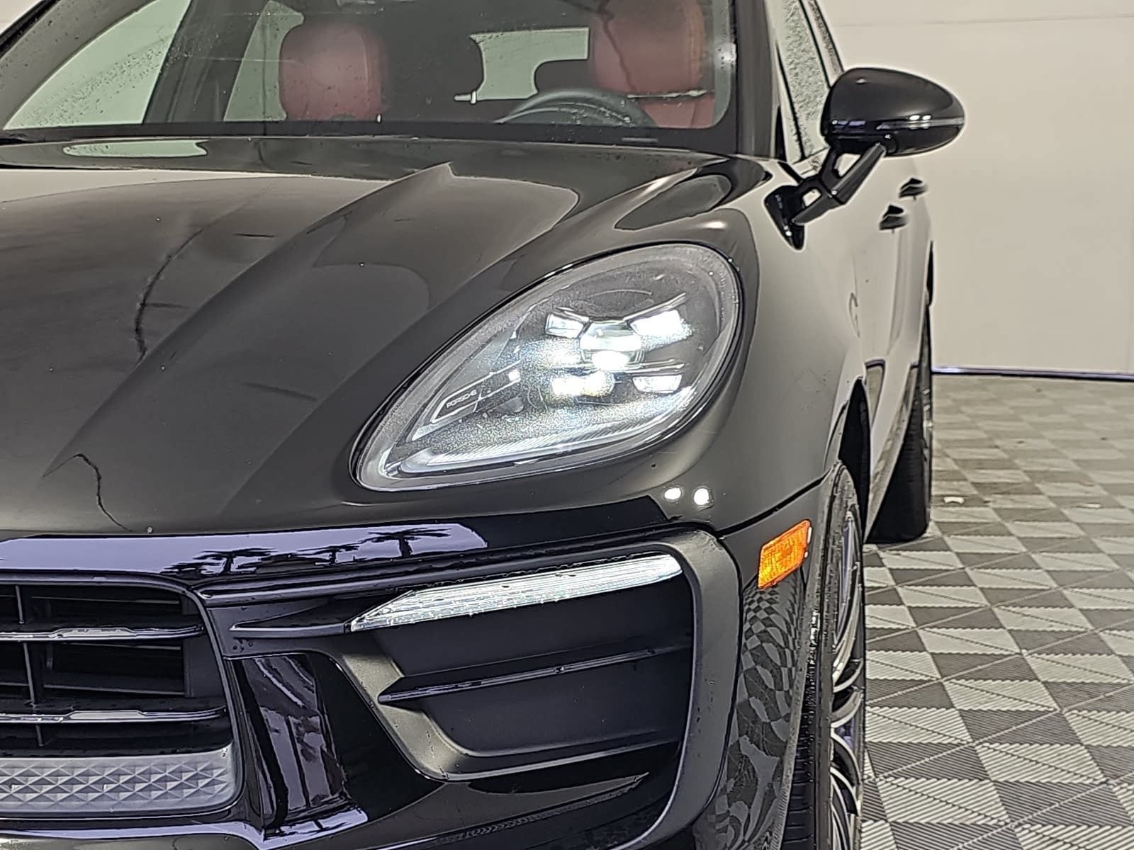 2023 Porsche Macan T