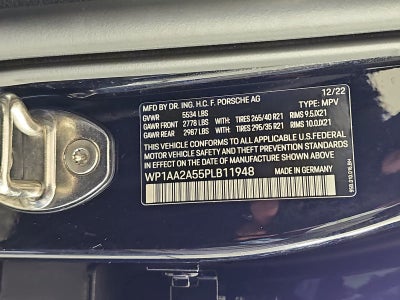 2023 Porsche Macan Base