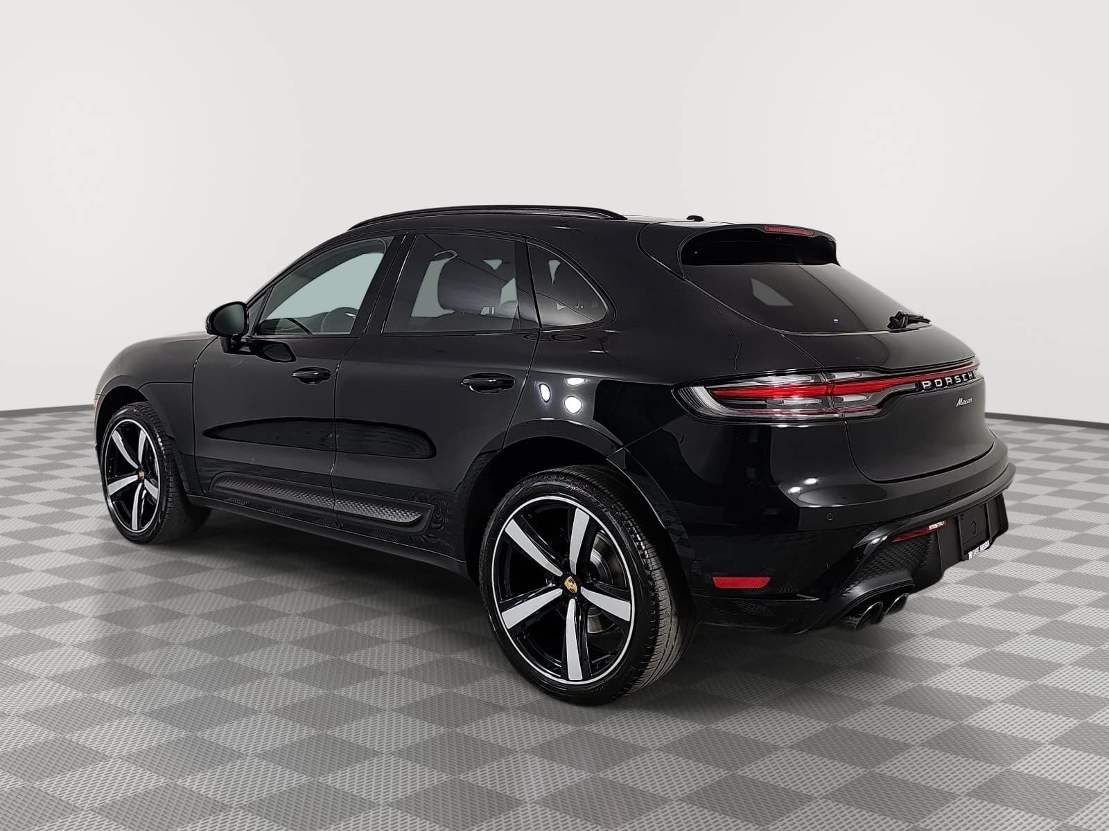 2023 Porsche Macan Base