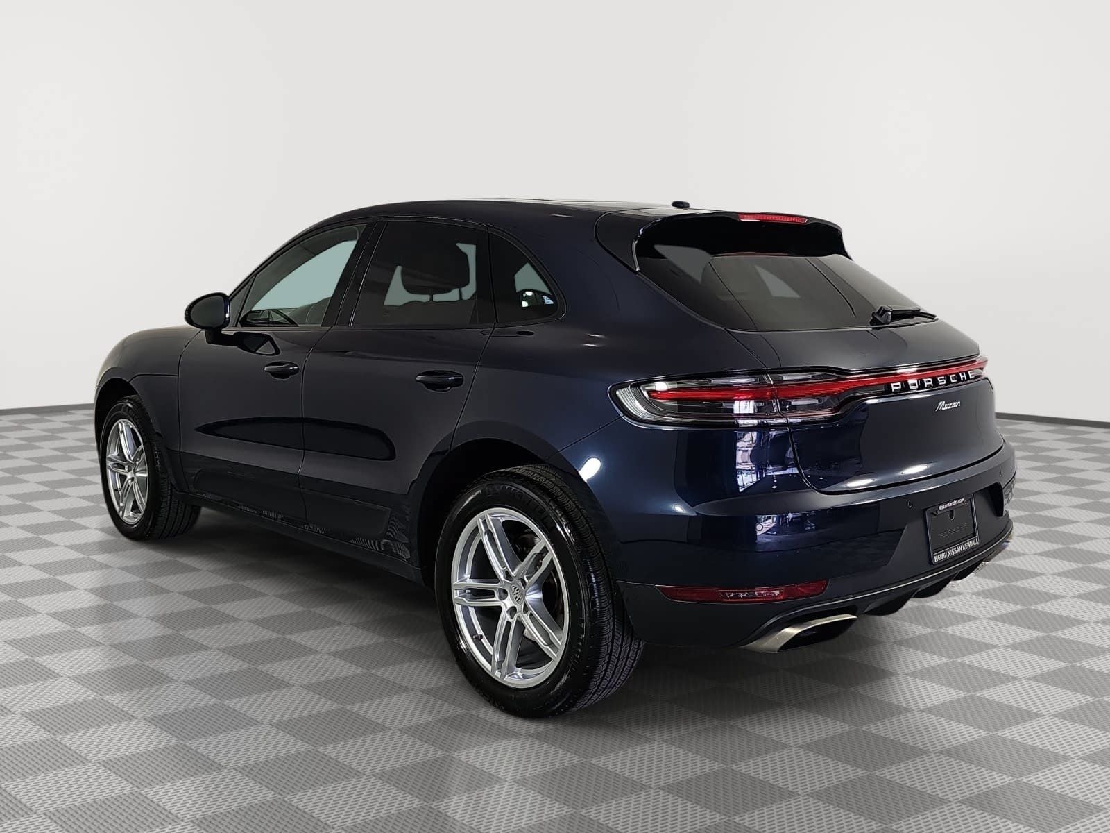2020 Porsche Macan Base