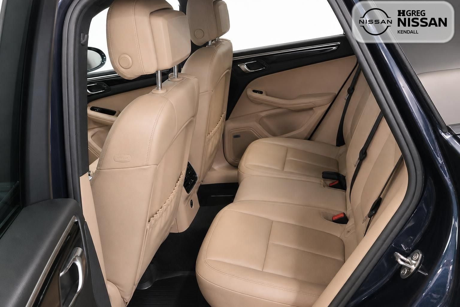 2020 Porsche Macan Base