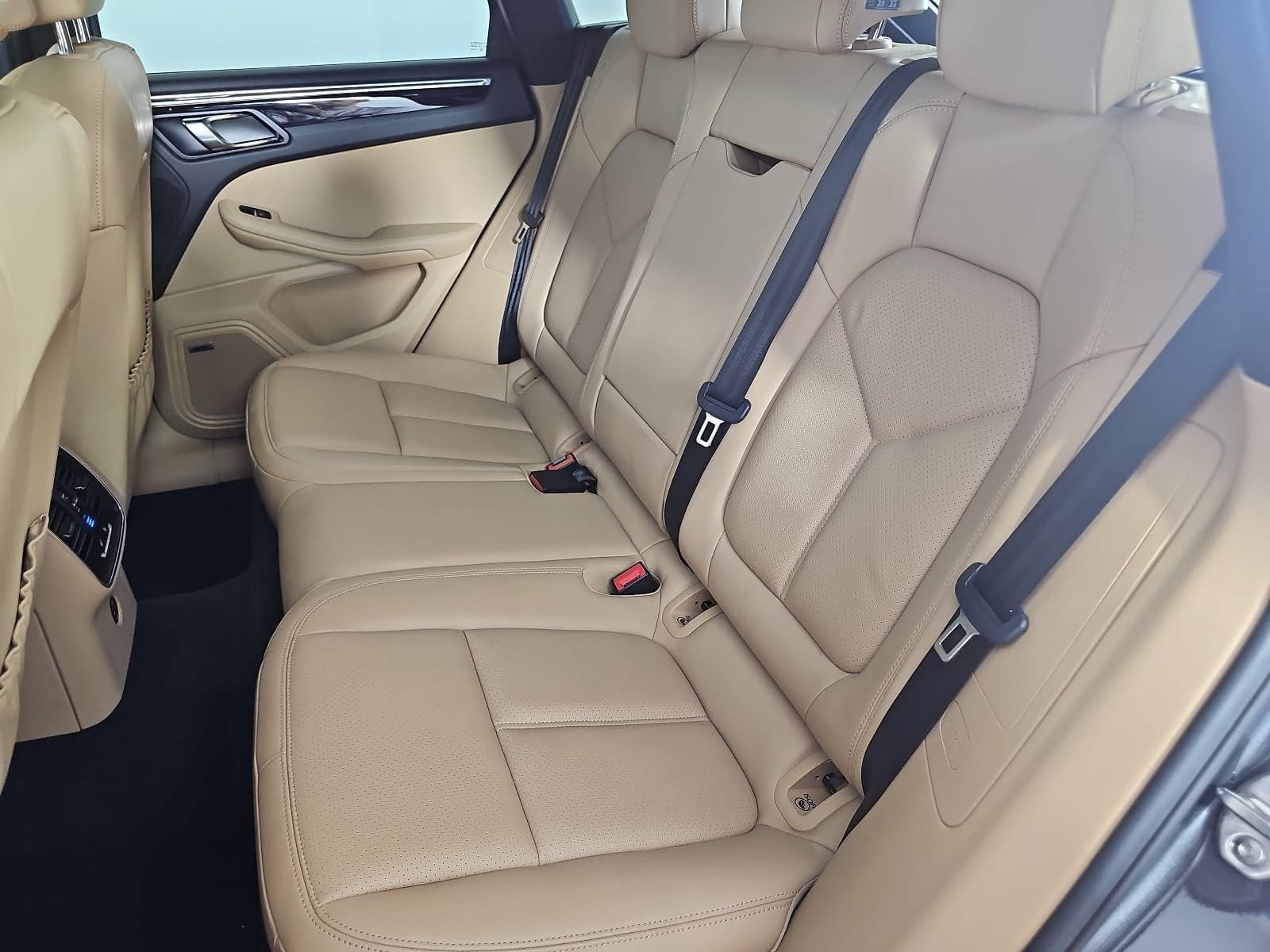 2018 Porsche Macan Base