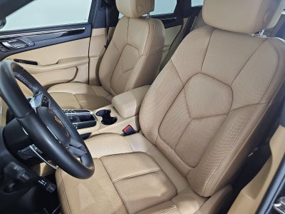 2018 Porsche Macan Base