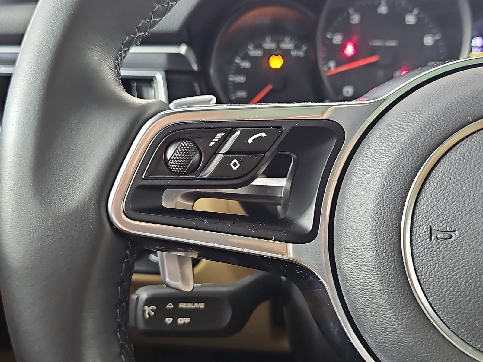 2018 Porsche Macan Base