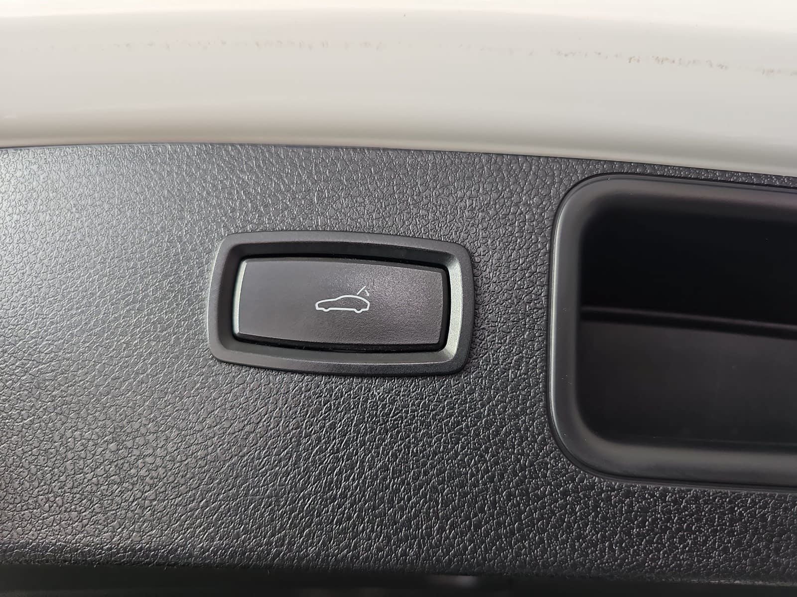 2018 Porsche Macan Base