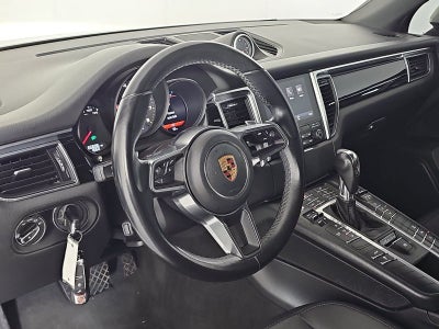 2018 Porsche Macan Base