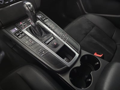 2018 Porsche Macan Base