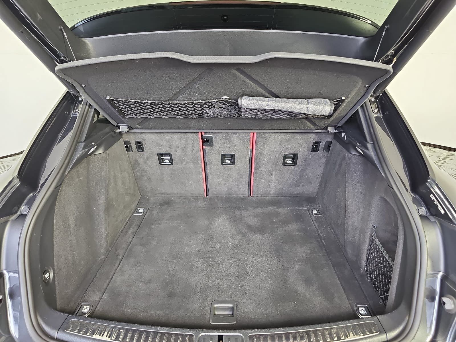 2020 Porsche Macan Base