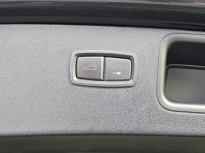 2020 Porsche Macan Base
