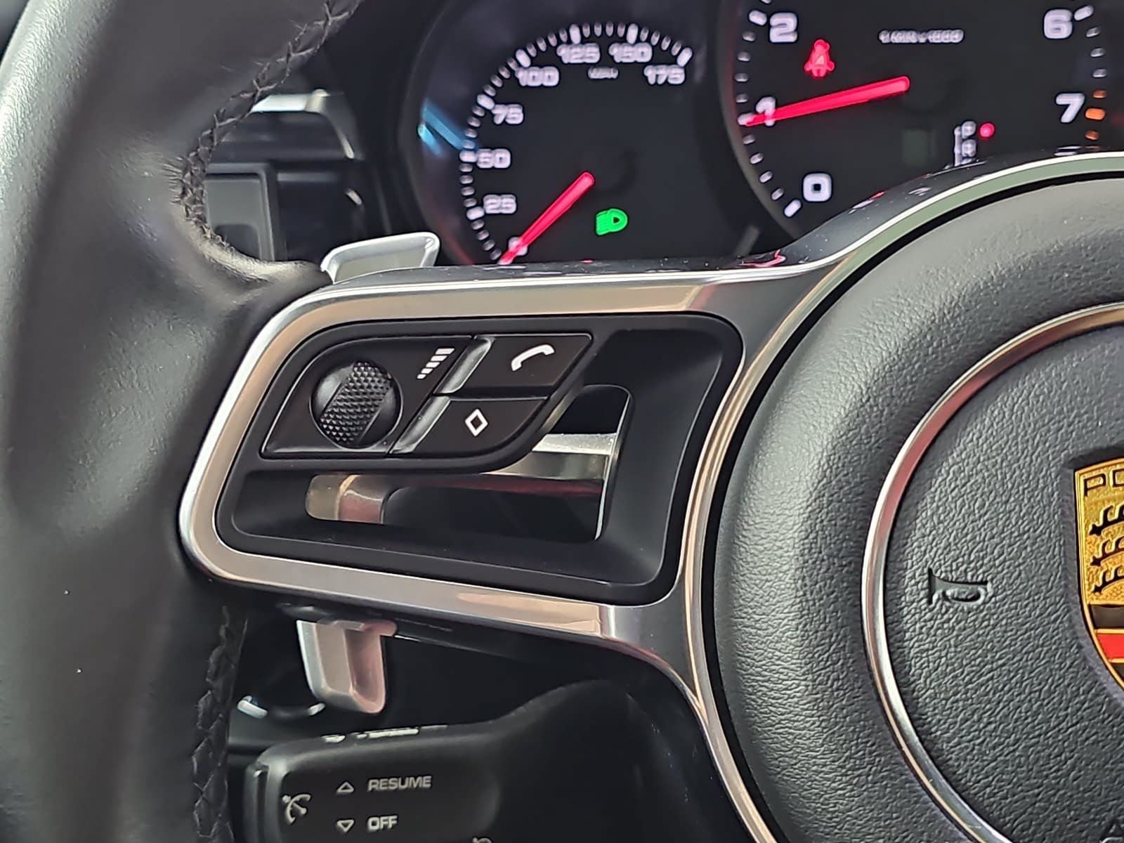 2020 Porsche Macan Base