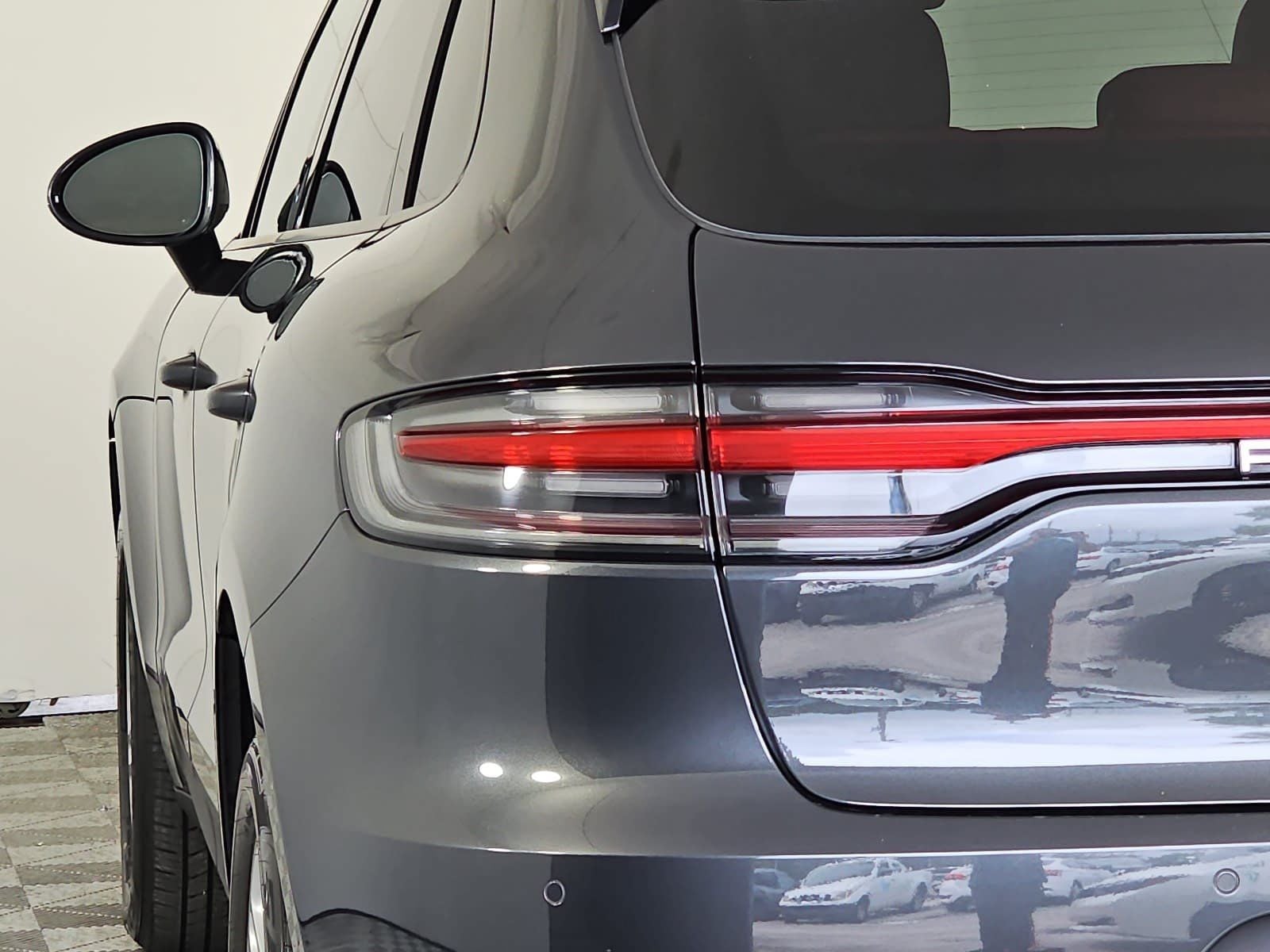 2020 Porsche Macan Base