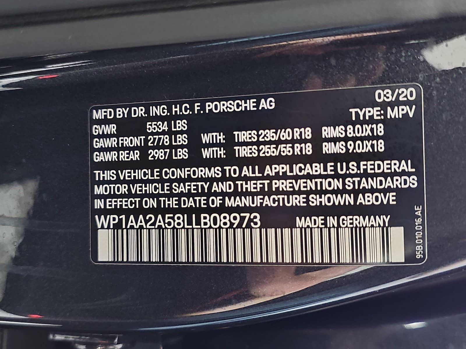 2020 Porsche Macan Base