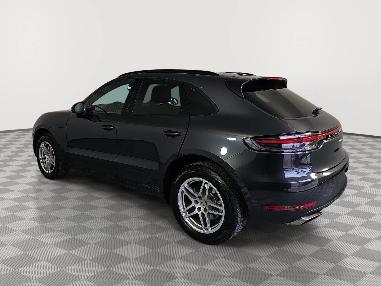 2020 Porsche Macan Base