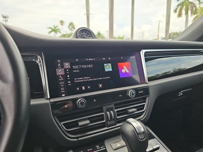 2023 Porsche Macan T