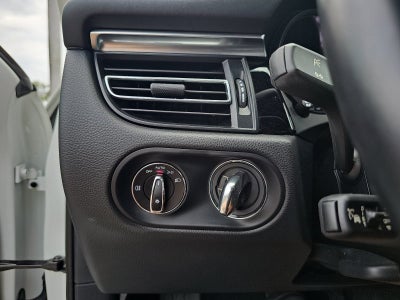 2023 Porsche Macan T