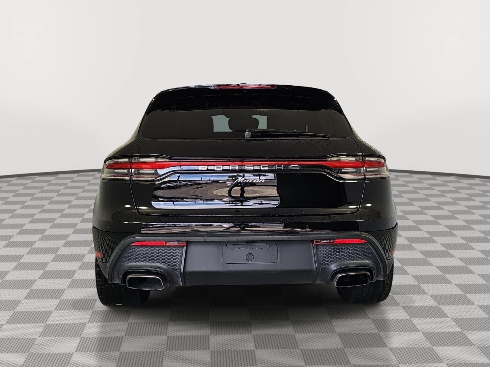 2024 Porsche Macan Base