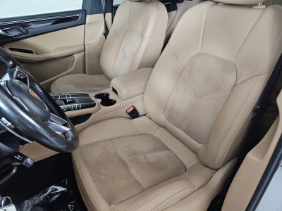 2019 Porsche Macan Base