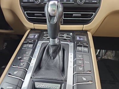 2019 Porsche Macan Base