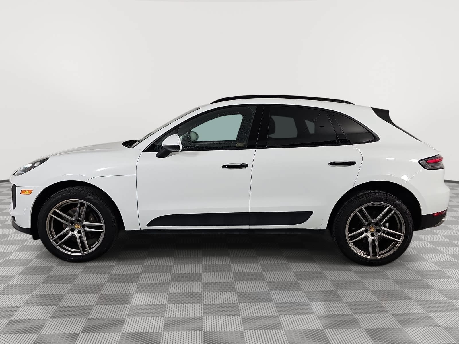 2019 Porsche Macan Base