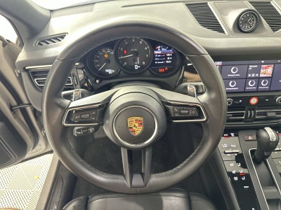 2023 Porsche Macan Base