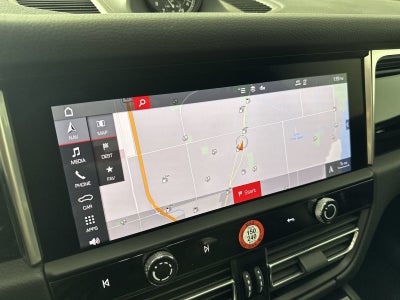 2023 Porsche Macan Base