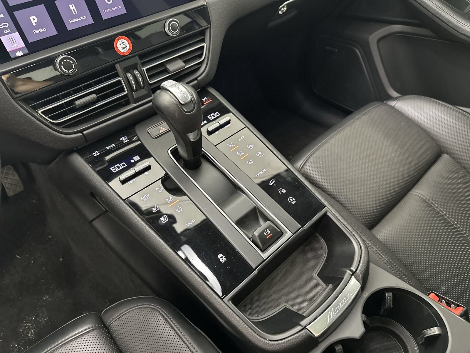2023 Porsche Macan Base