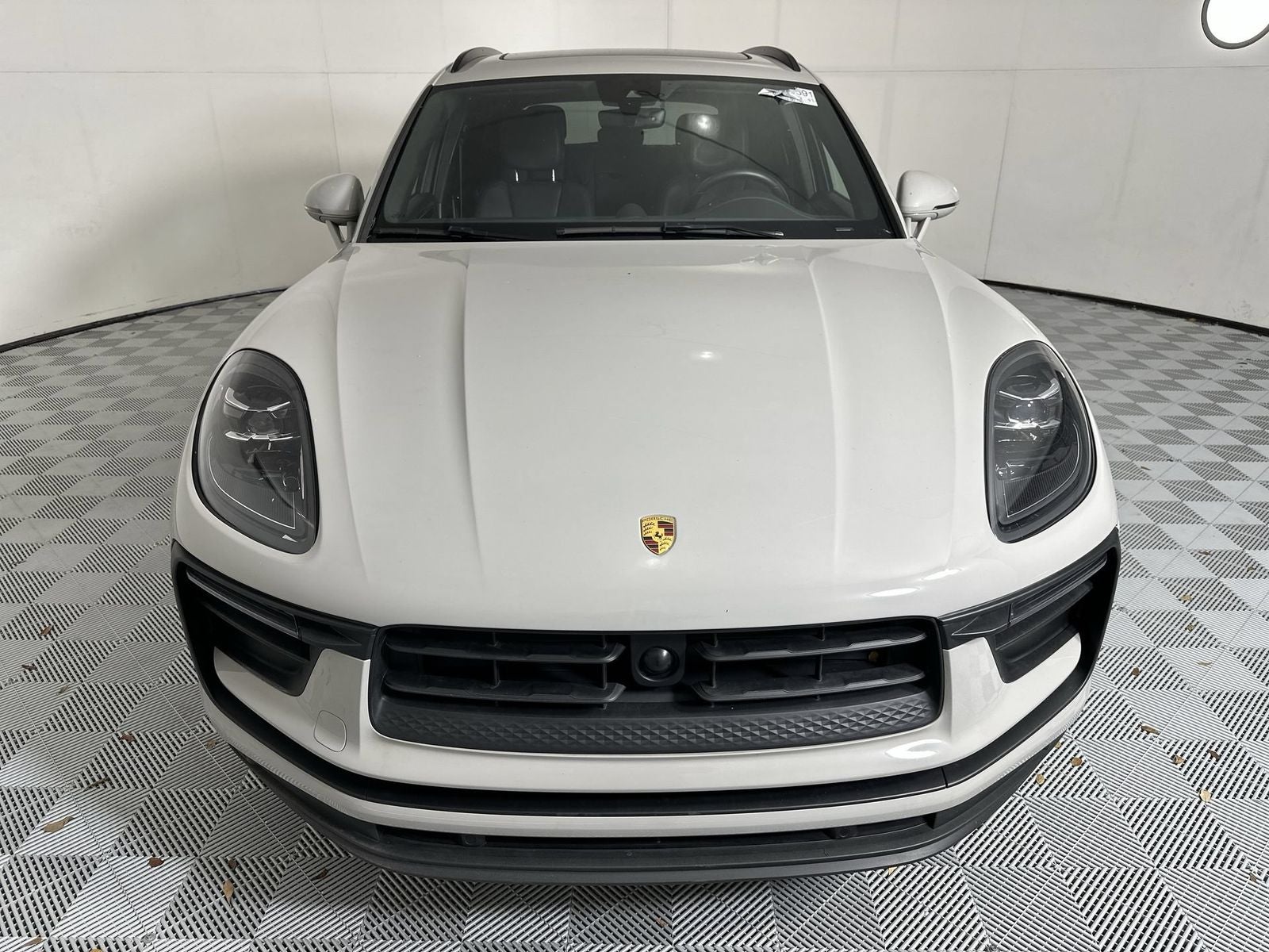 2023 Porsche Macan Base