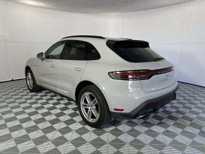 2023 Porsche Macan Base
