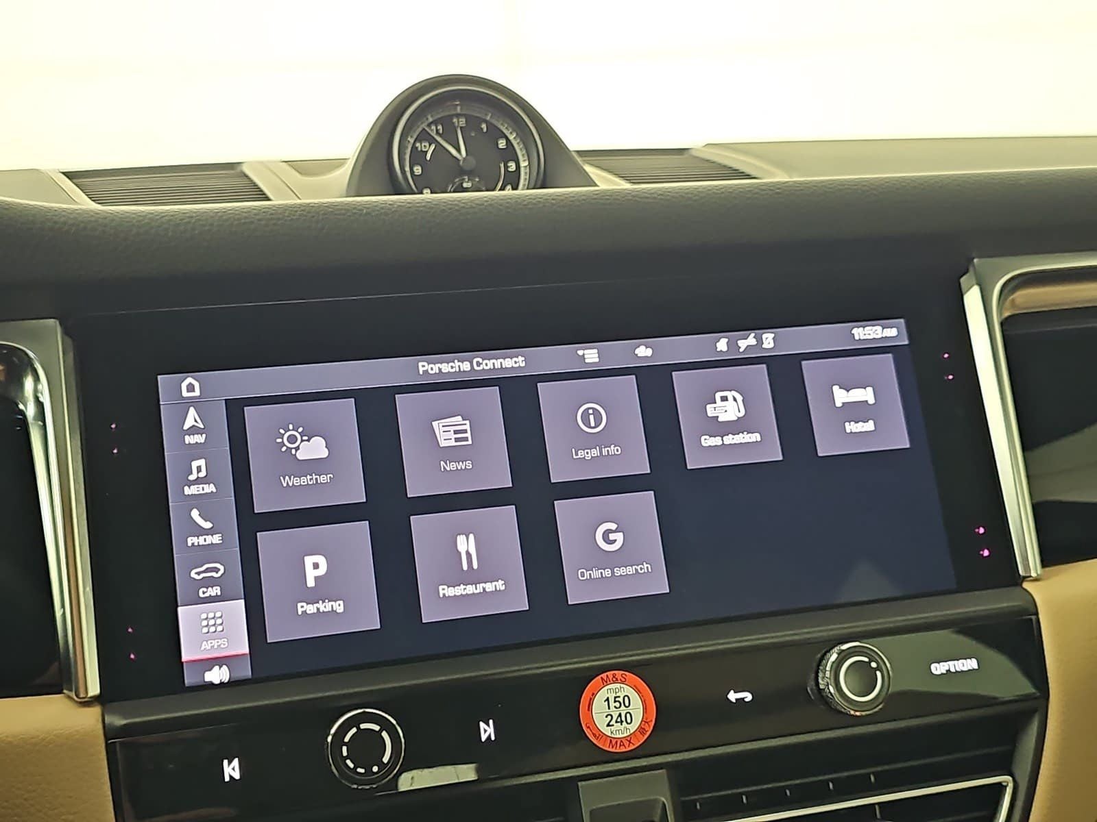 2024 Porsche Macan Base