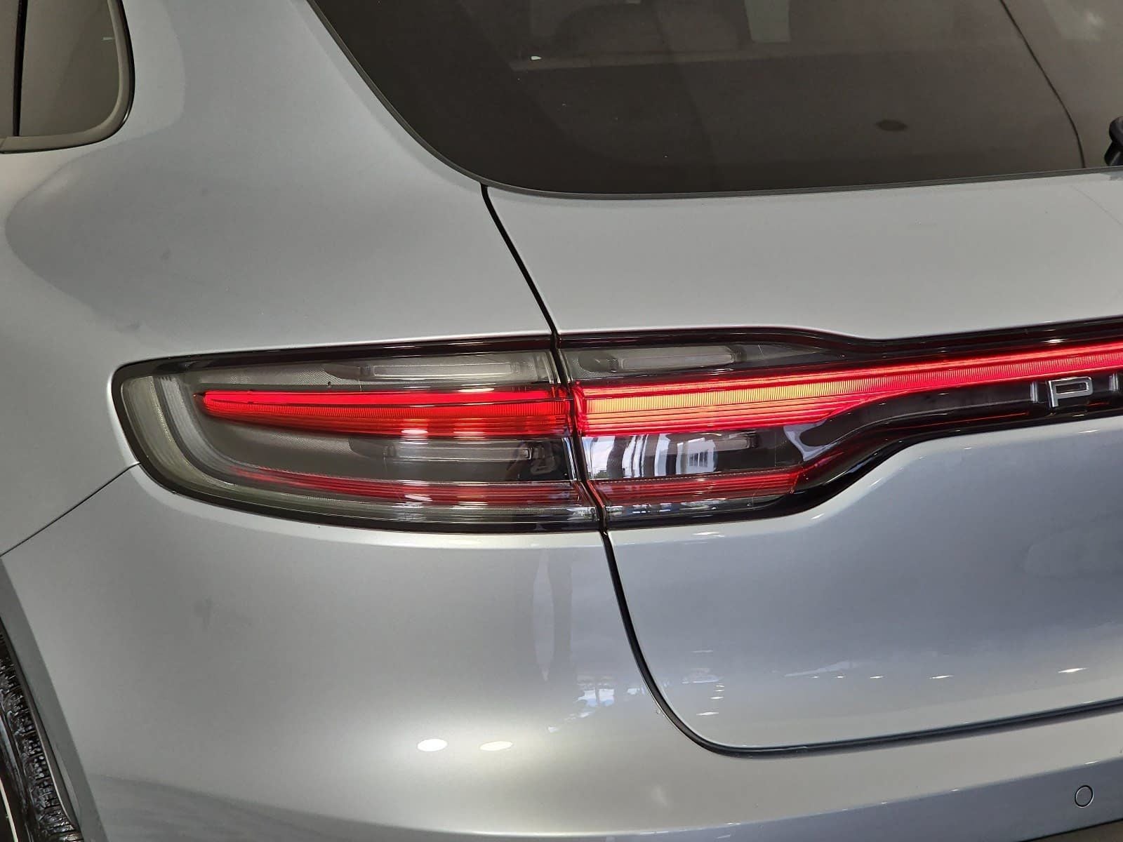 2024 Porsche Macan Base