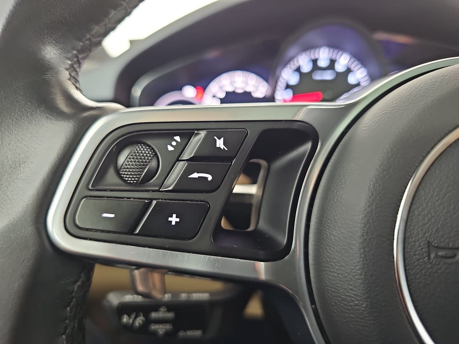 2021 Porsche Cayenne Base