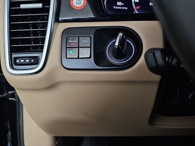 2021 Porsche Cayenne Base