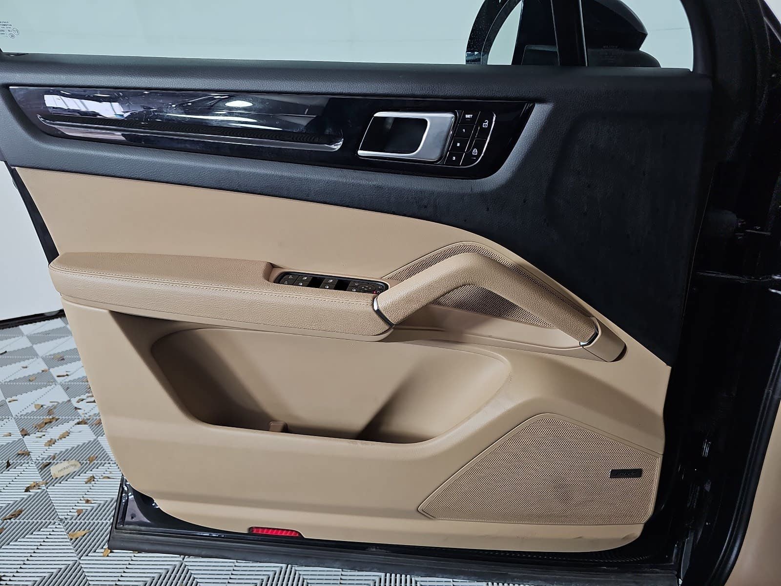 2021 Porsche Cayenne Base