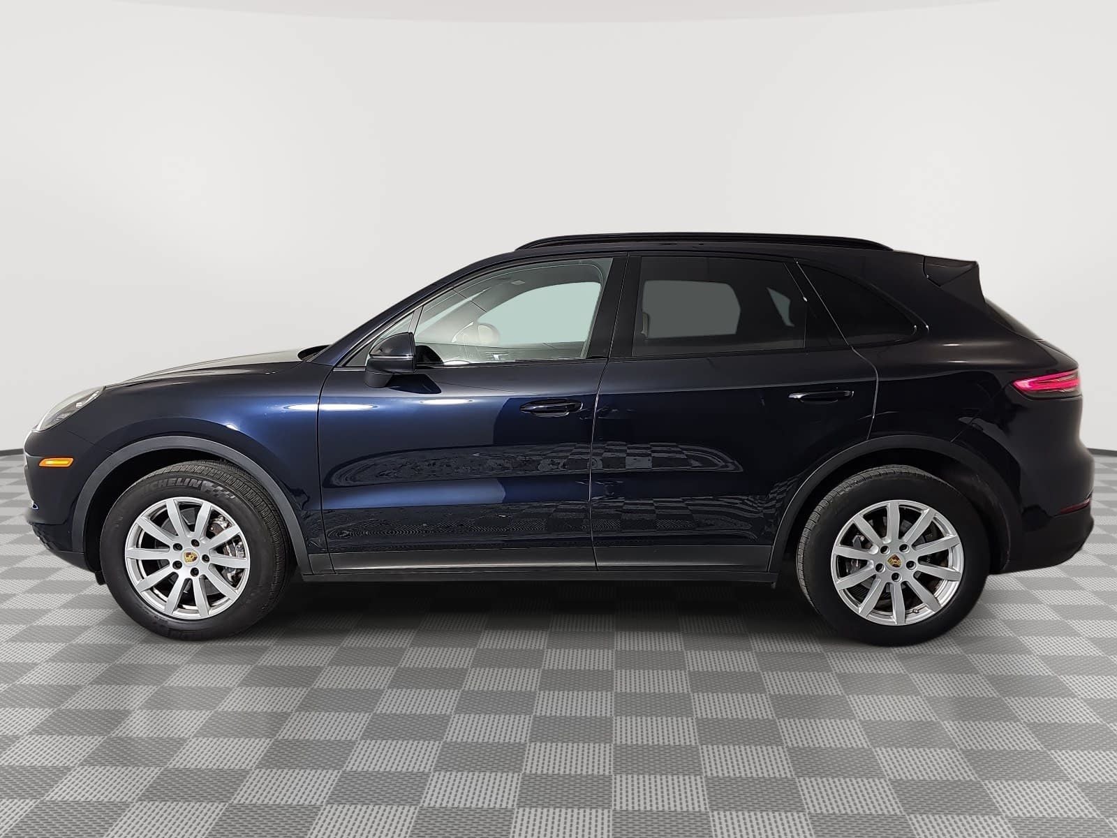 2021 Porsche Cayenne Base