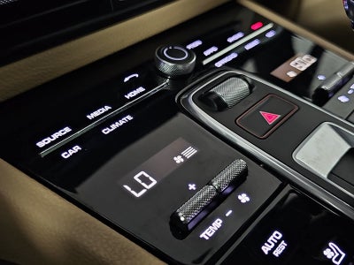2023 Porsche Cayenne Platinum Edition