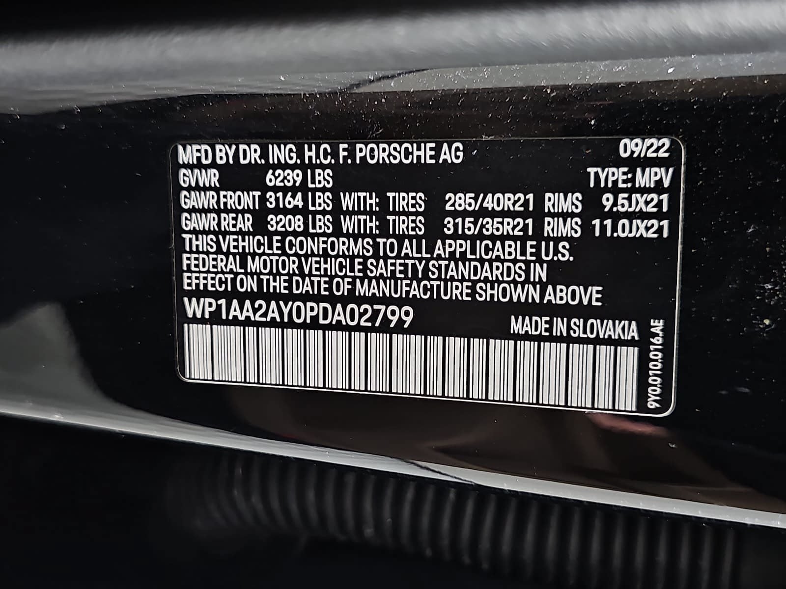 2023 Porsche Cayenne Platinum Edition