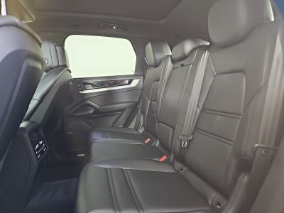 2024 Porsche Cayenne Base