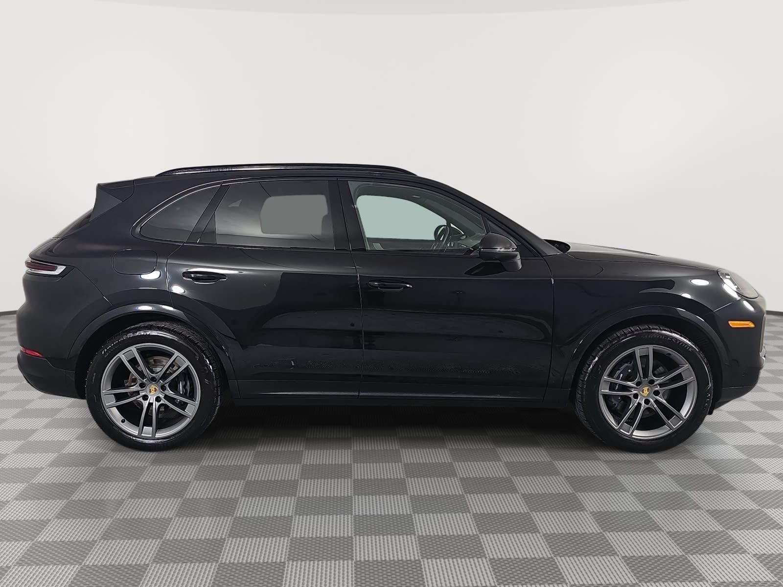 2024 Porsche Cayenne Base