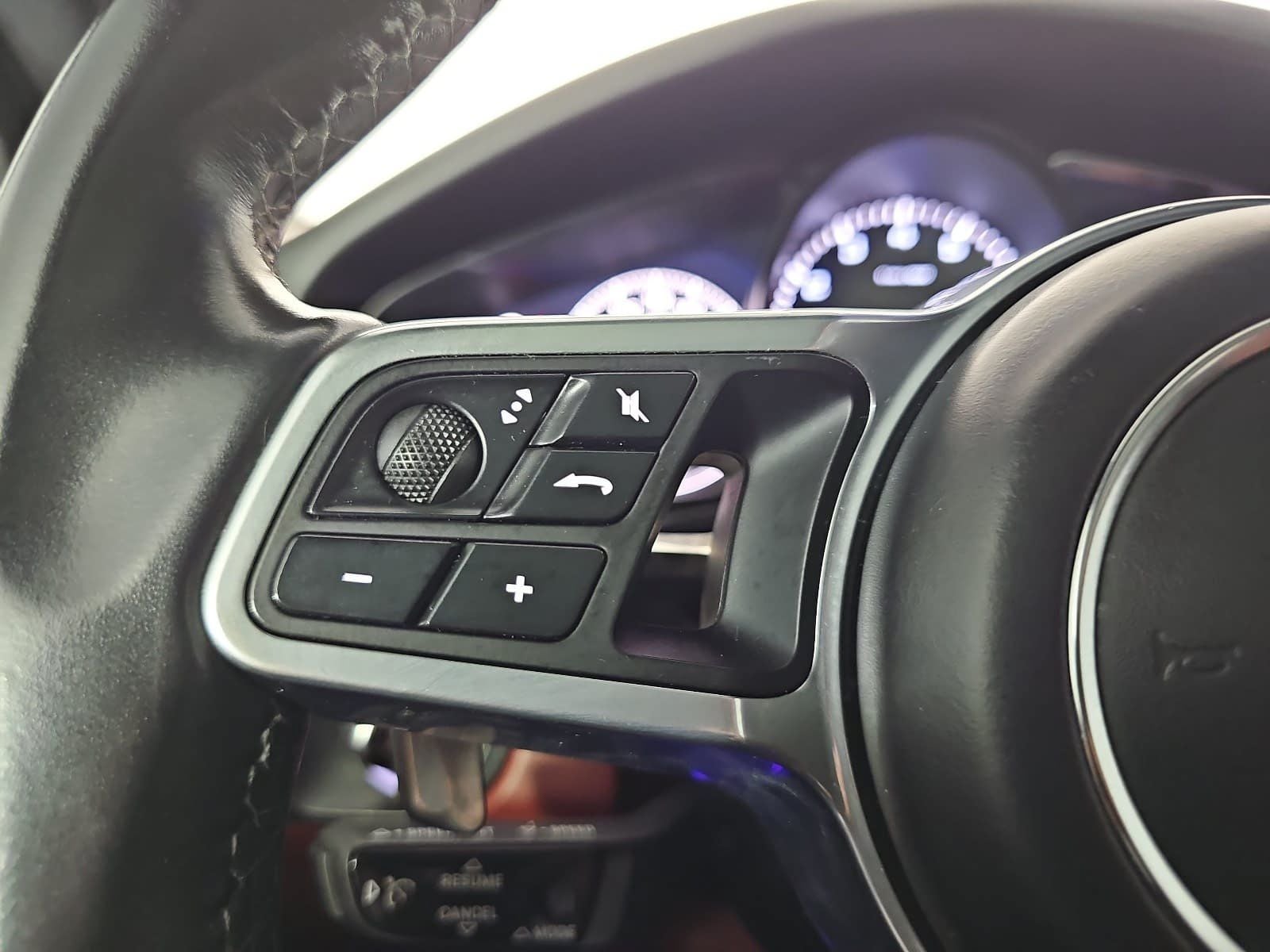 2020 Porsche Cayenne Base