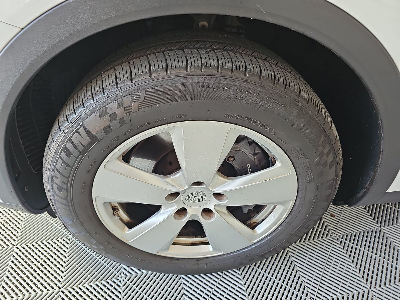2021 Porsche Cayenne Base