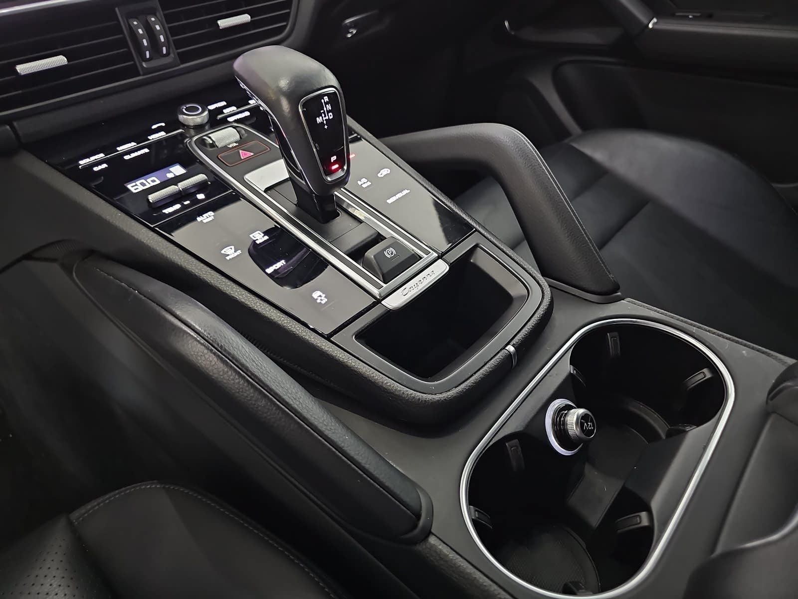 2021 Porsche Cayenne Base