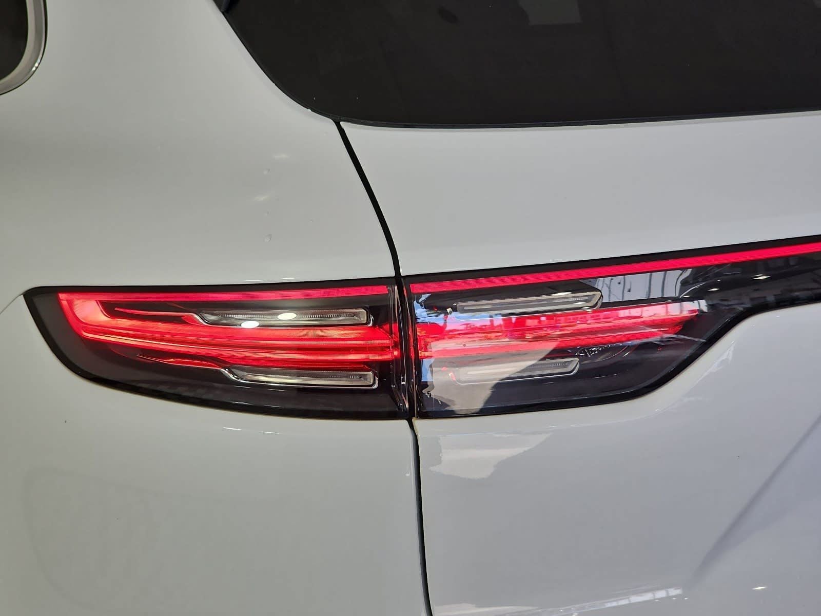 2021 Porsche Cayenne Base