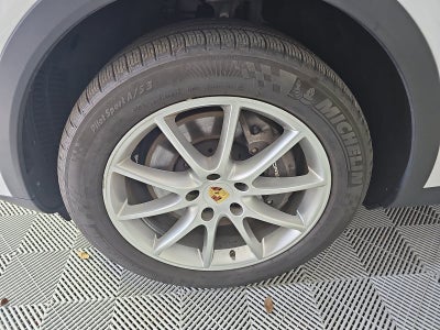 2023 Porsche Cayenne AWD