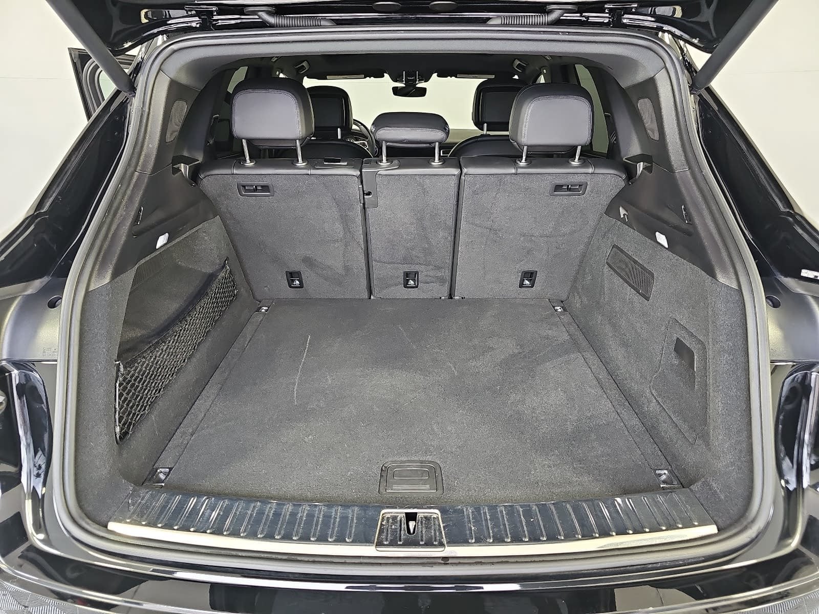 2023 Porsche Cayenne Base