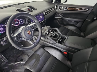 2023 Porsche Cayenne Base